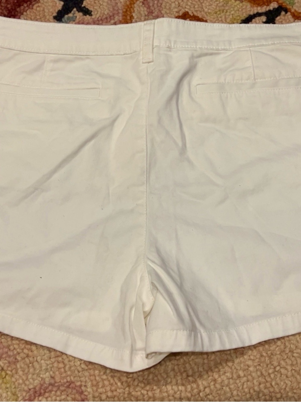 🎃a.n.a   white 3 1/2" Mid Rise Bermuda size 18 - Picture 3 of 7